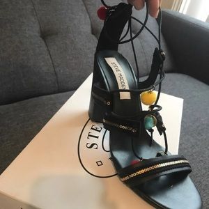 COPY - Black heels